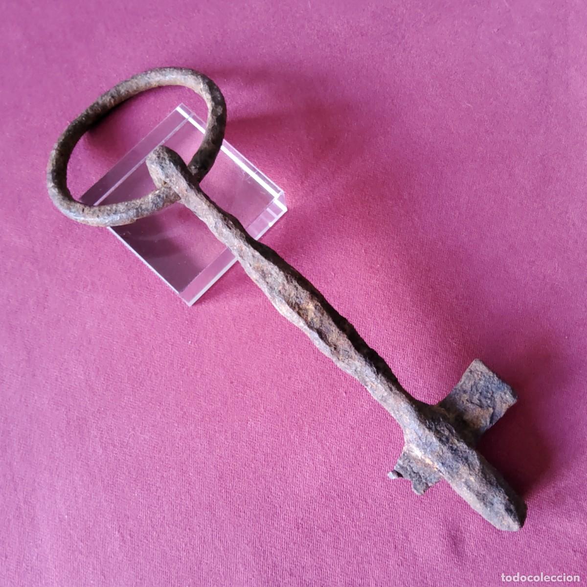Antig&uuml;edades: ANTIGUA LLAVE MEDIEVAL DE HIERRO FORJADO - Foto 4