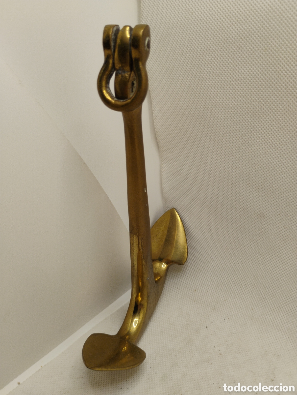 Antig&uuml;edades: Ancla decorativa en Bronce dorado - Foto 3