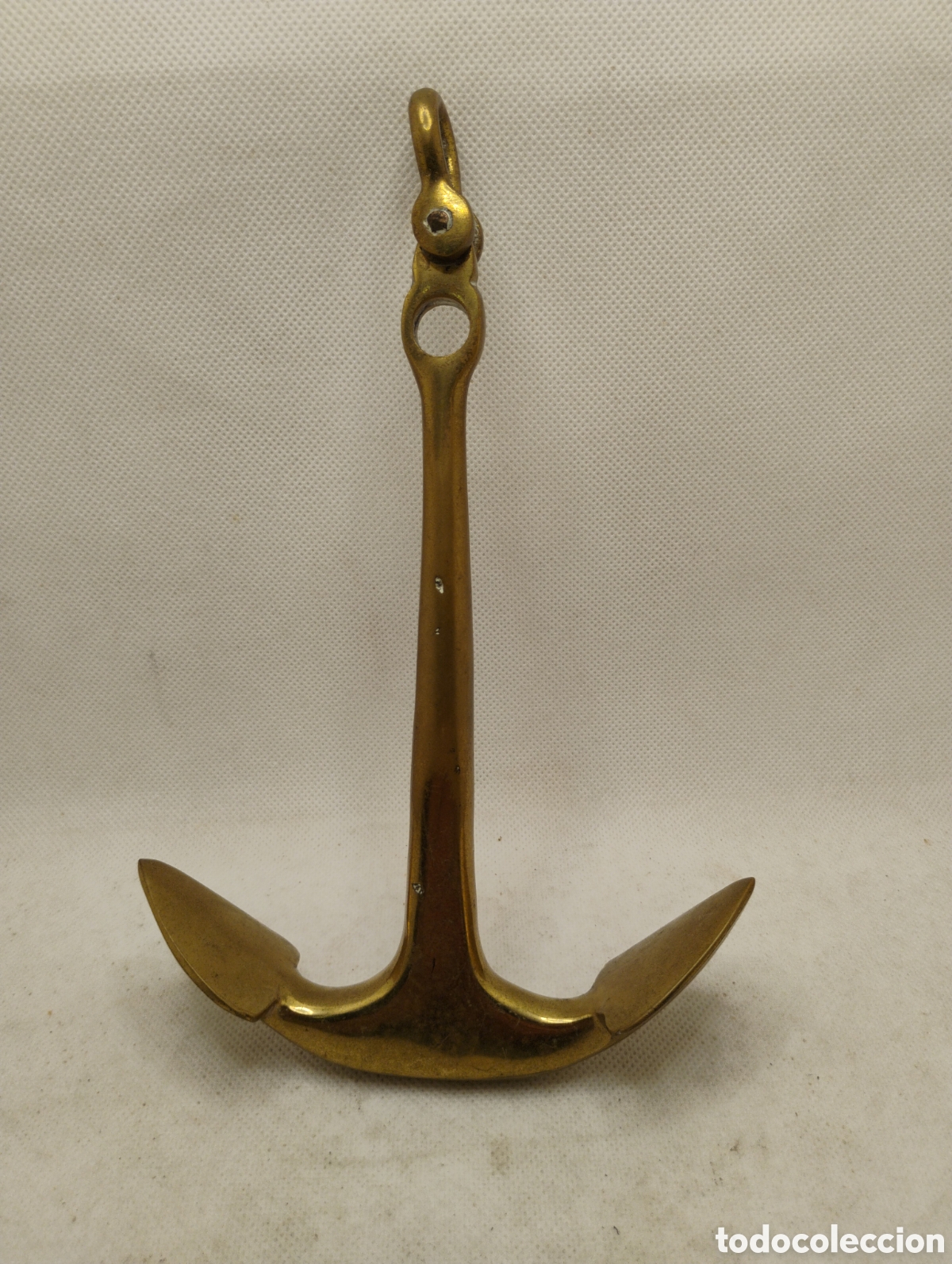 Antig&uuml;edades: Ancla decorativa en Bronce dorado - Foto 1