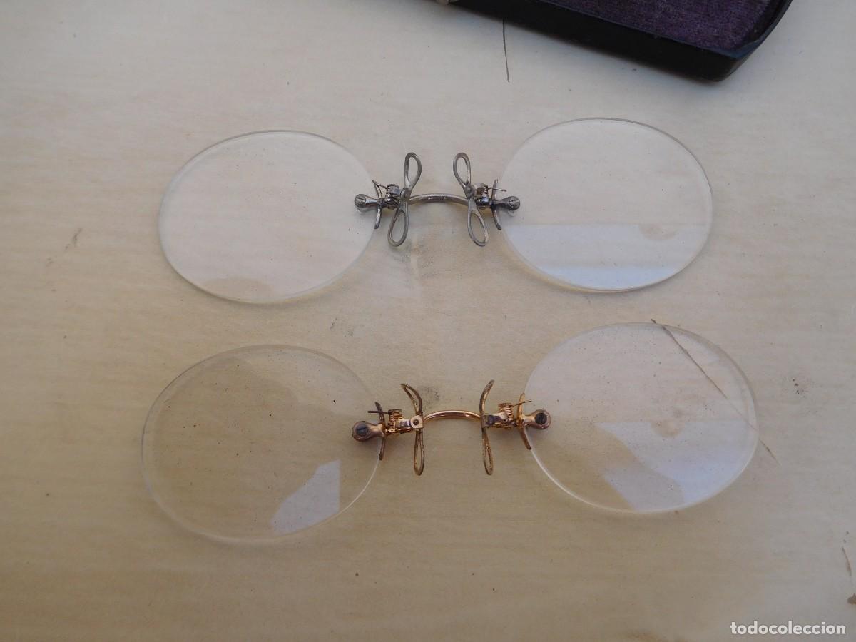 Antig&uuml;edades: Estuche con pareja de gafas antiguas - Foto 2