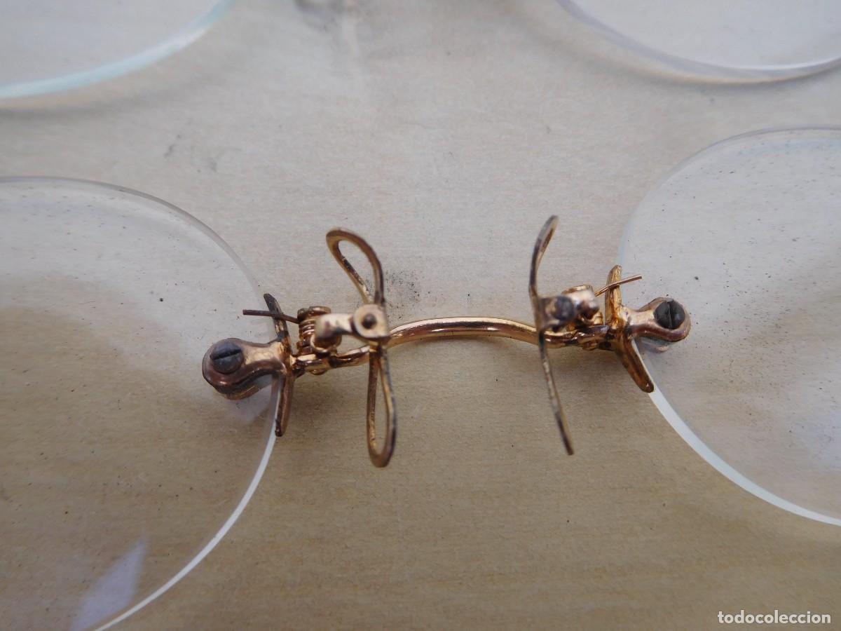Antig&uuml;edades: Estuche con pareja de gafas antiguas - Foto 4