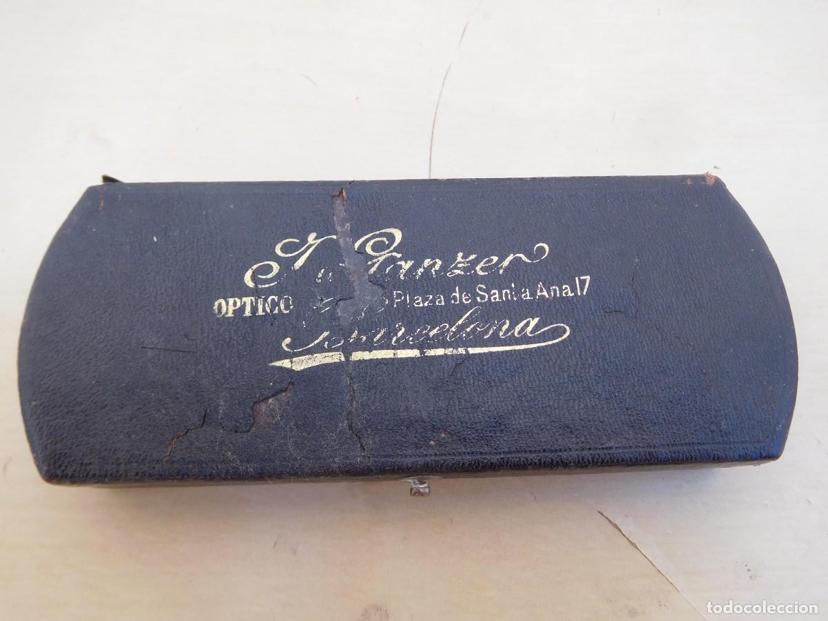 Antig&uuml;edades: Estuche con pareja de gafas antiguas - Foto 6