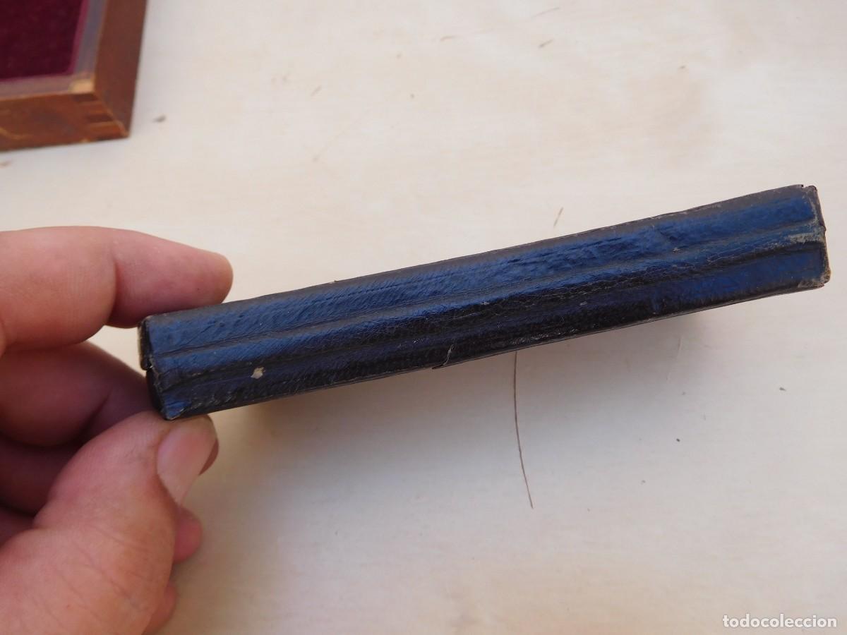 Antig&uuml;edades: Estuche con pareja de gafas antiguas - Foto 9