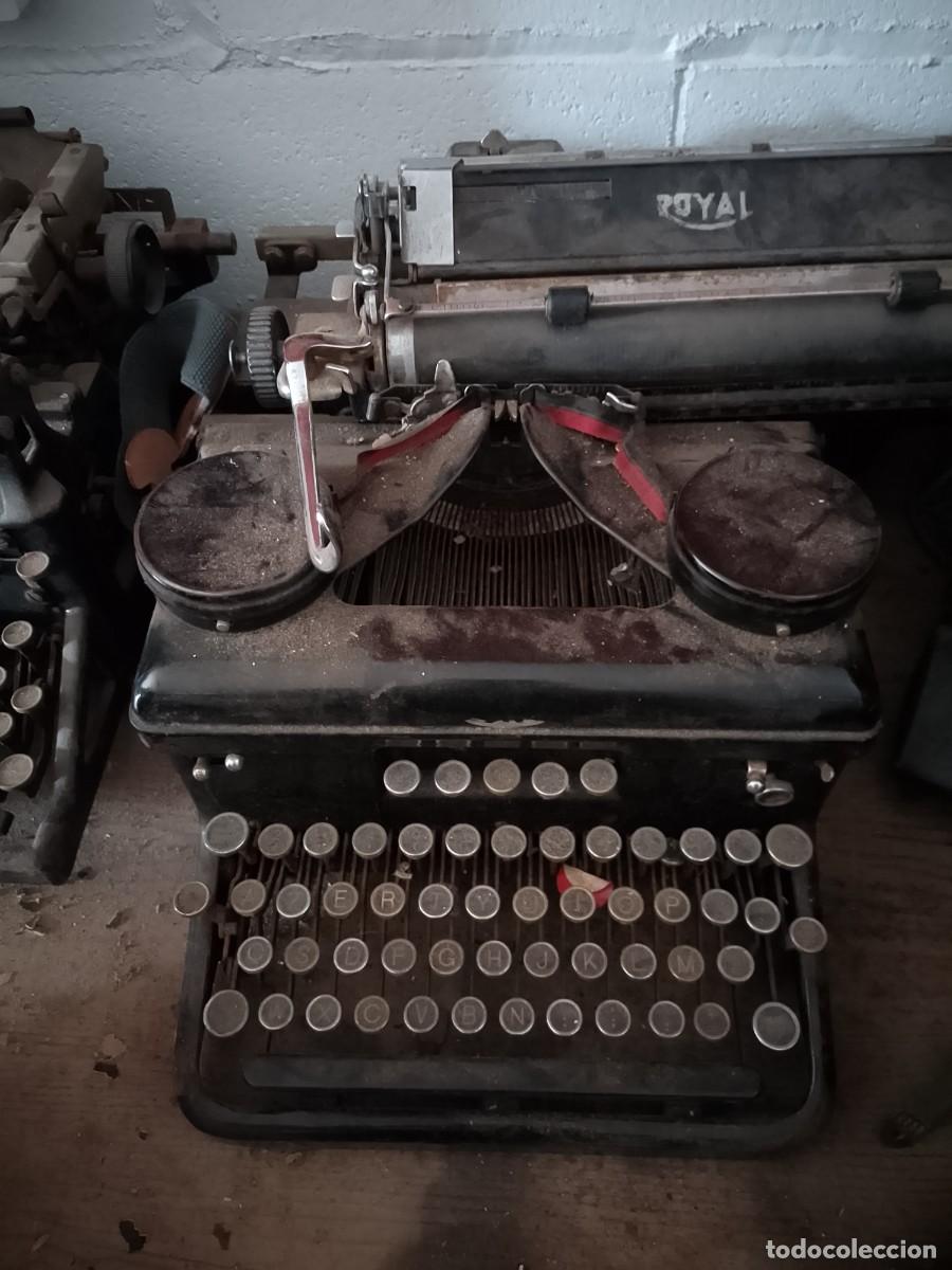 Antig&uuml;edades: M&aacute;quina de escribir, Royal - Foto 1