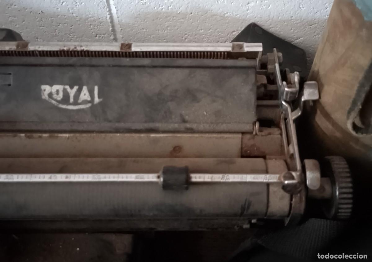 Antig&uuml;edades: M&aacute;quina de escribir, Royal - Foto 2