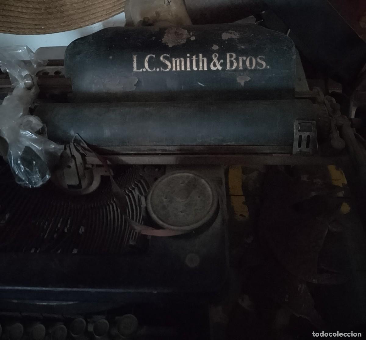 Antig&uuml;edades: M&aacute;quina de escribir, L.C. Smith & Bros. - Foto 2
