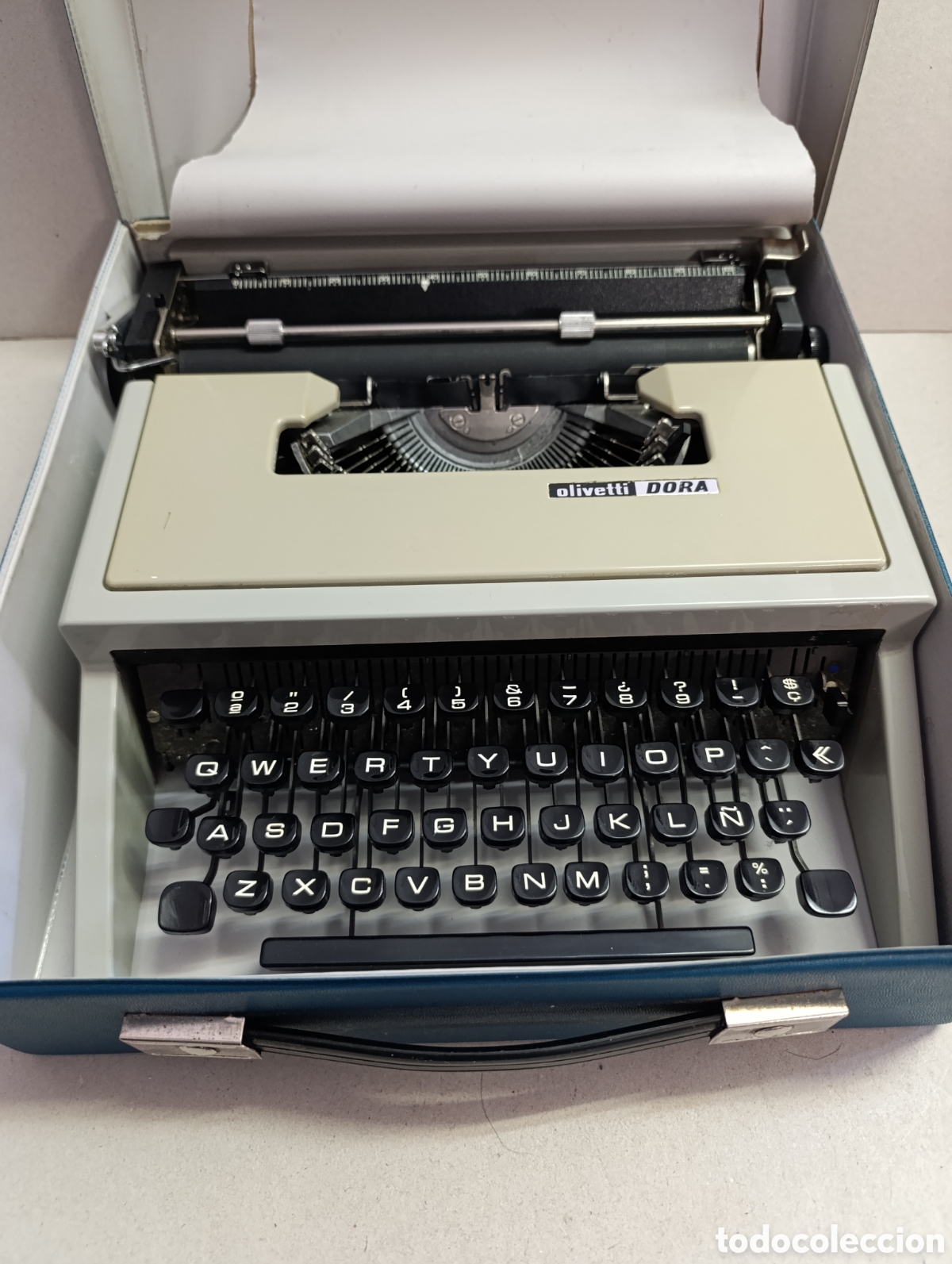 Antig&uuml;edades: MAQUINA DE ESCRIBIR OLIVETTI DORA. SPAIN. CON FUNDA. - Foto 2