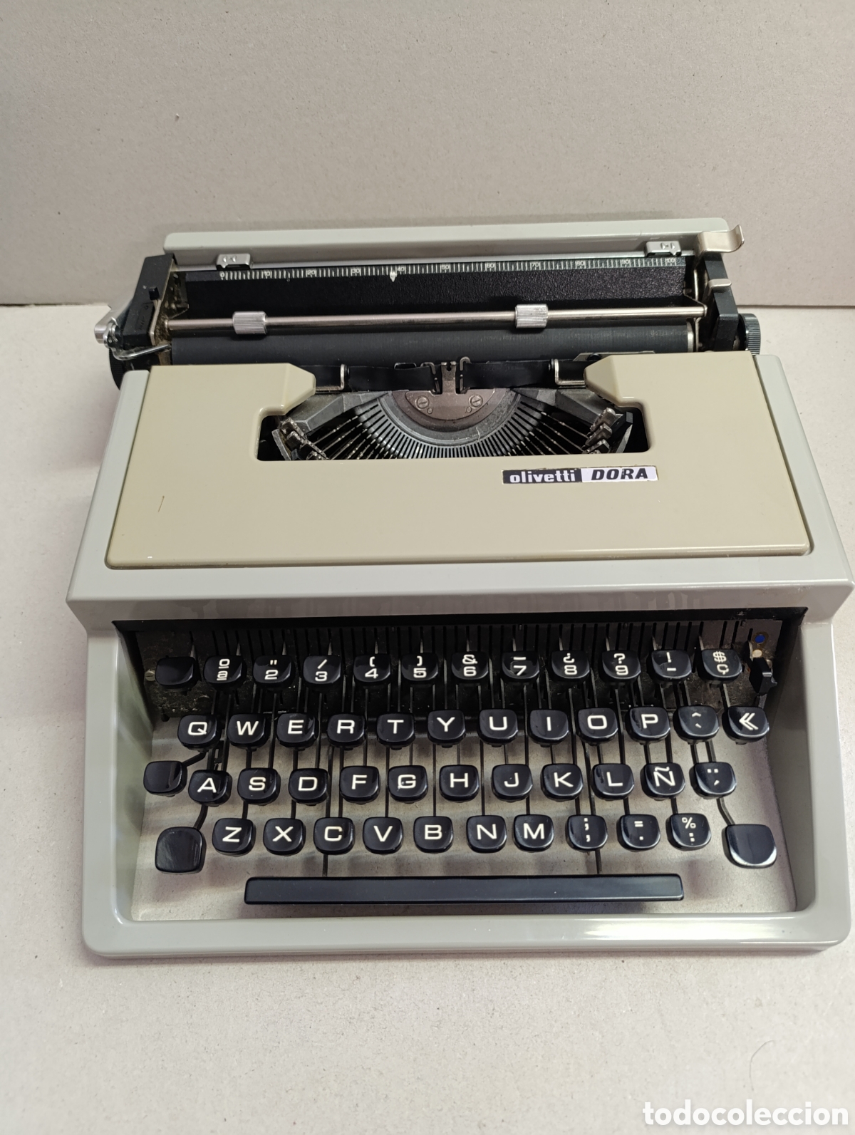 Antig&uuml;edades: MAQUINA DE ESCRIBIR OLIVETTI DORA. SPAIN. CON FUNDA. - Foto 11