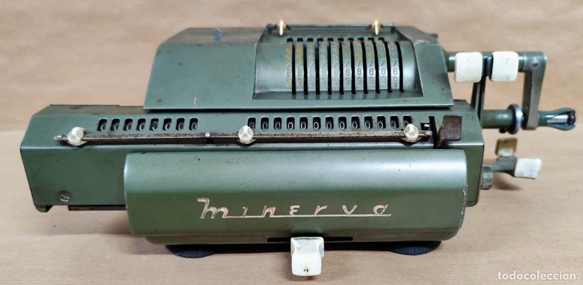 Antig&uuml;edades: Calculadora Minerva de &eacute;poca, funciona - Foto 1