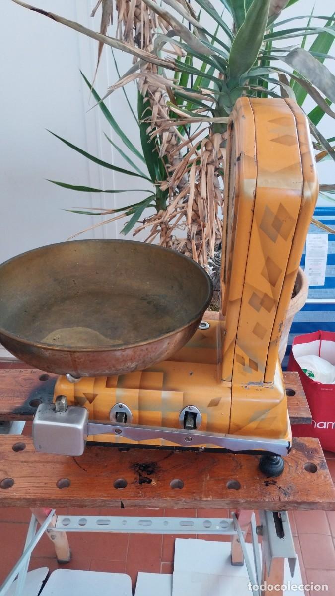 Antig&uuml;edades: Antigua B&aacute;scula Mobba. - Foto 2