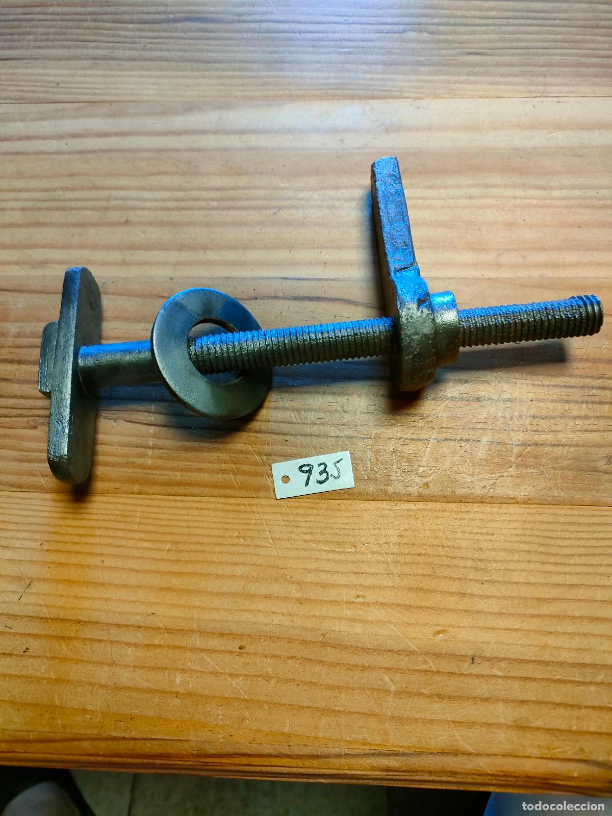Antig&uuml;edades: TORNILLO DE FORJA CON TUERCA DE MANIVELA - Foto 2