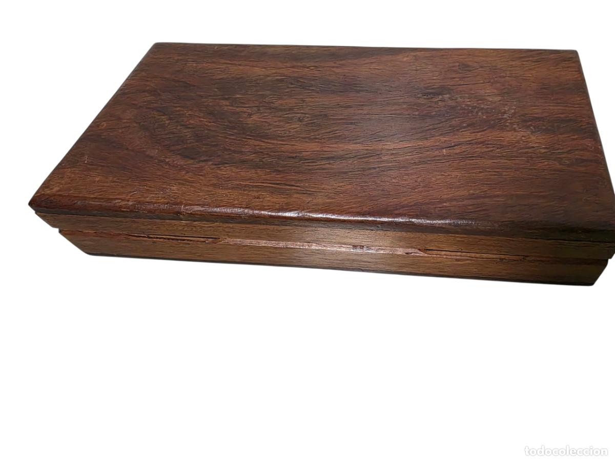 Antig&uuml;edades: Caja con art&iacute;culos na&uacute;ticos - Foto 6