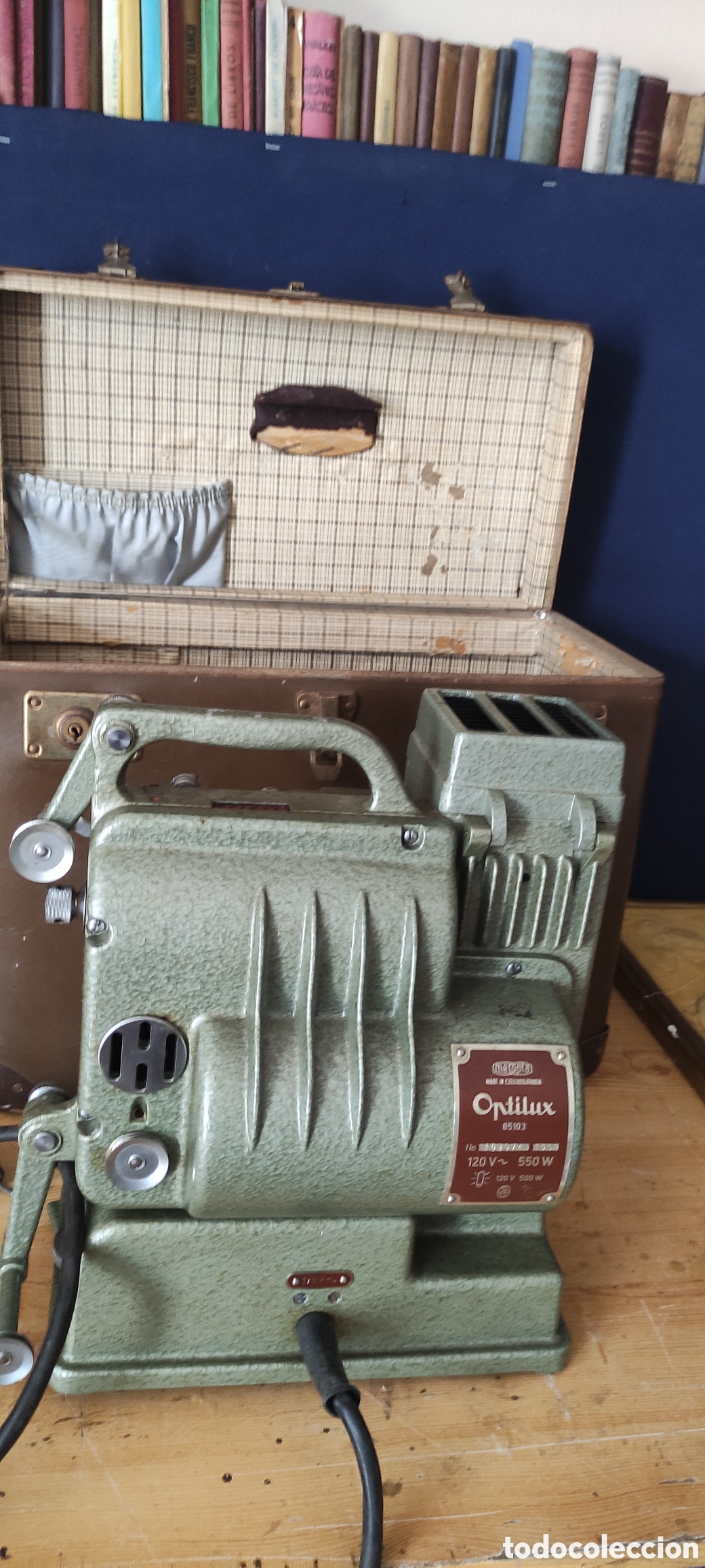 Antig&uuml;edades: Antiguo proyector Optilux - Foto 2