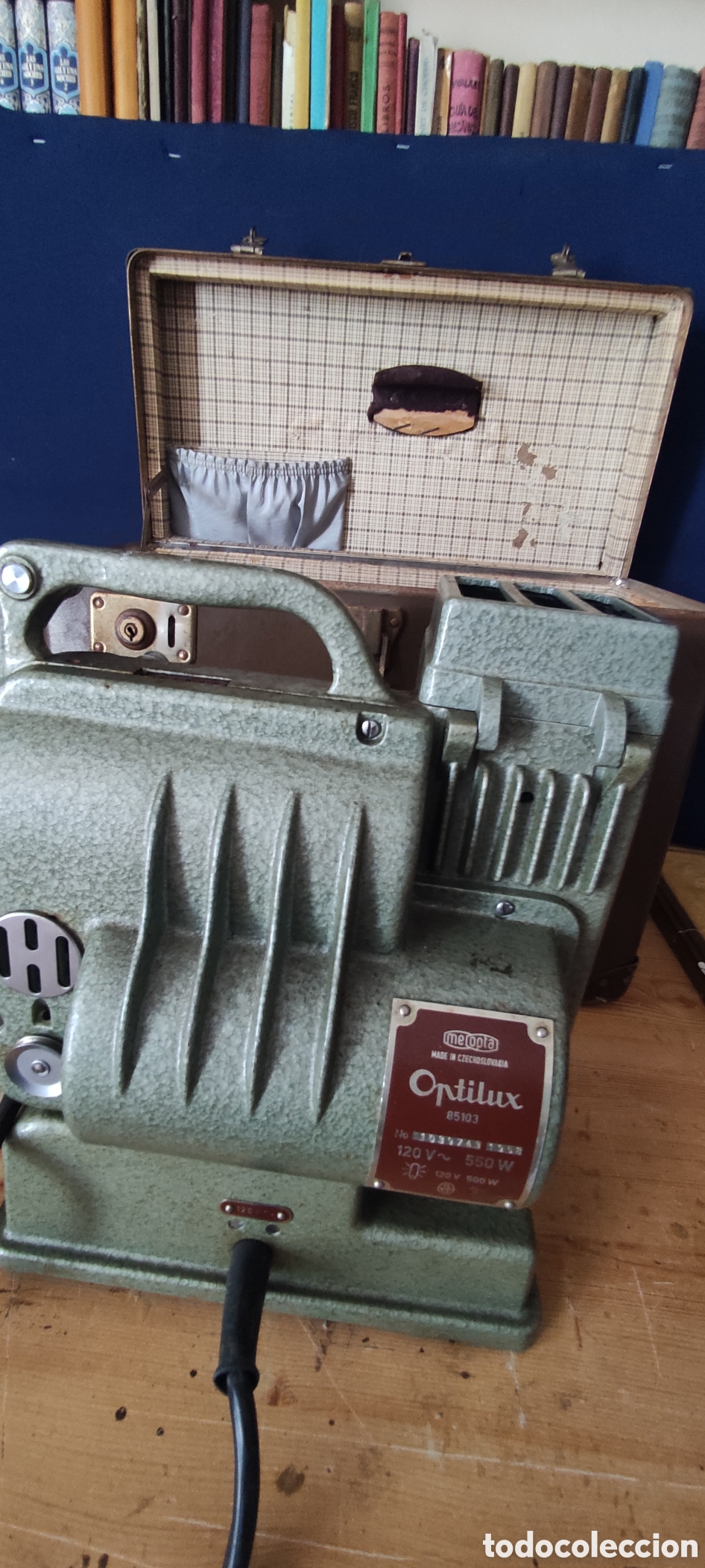 Antig&uuml;edades: Antiguo proyector Optilux - Foto 3