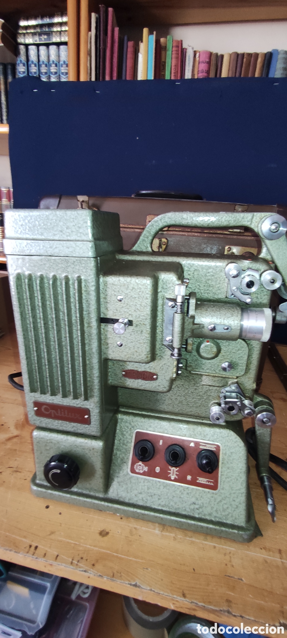 Antig&uuml;edades: Antiguo proyector Optilux - Foto 10