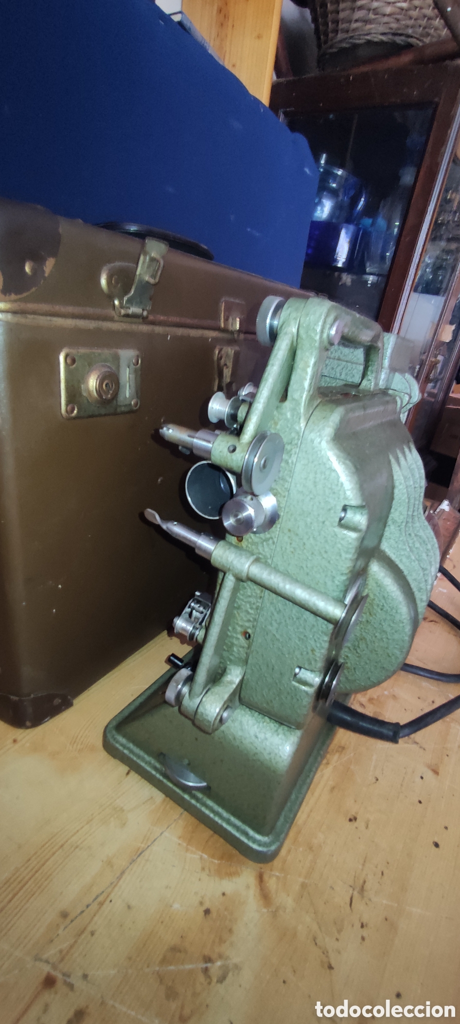 Antig&uuml;edades: Antiguo proyector Optilux - Foto 14