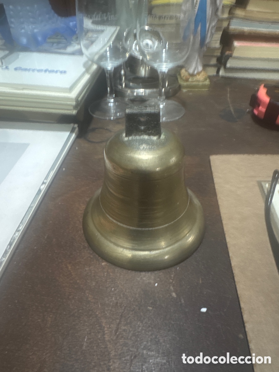 Antig&uuml;edades: Campana de bronce 10 cm de altura - Foto 1
