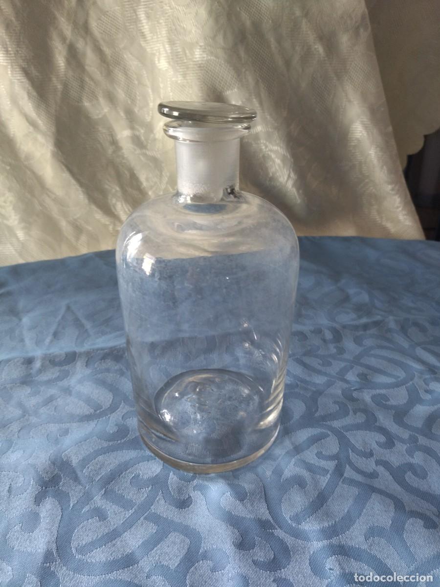 Antig&uuml;edades: Antigua botella de botica de 1 L - Foto 1