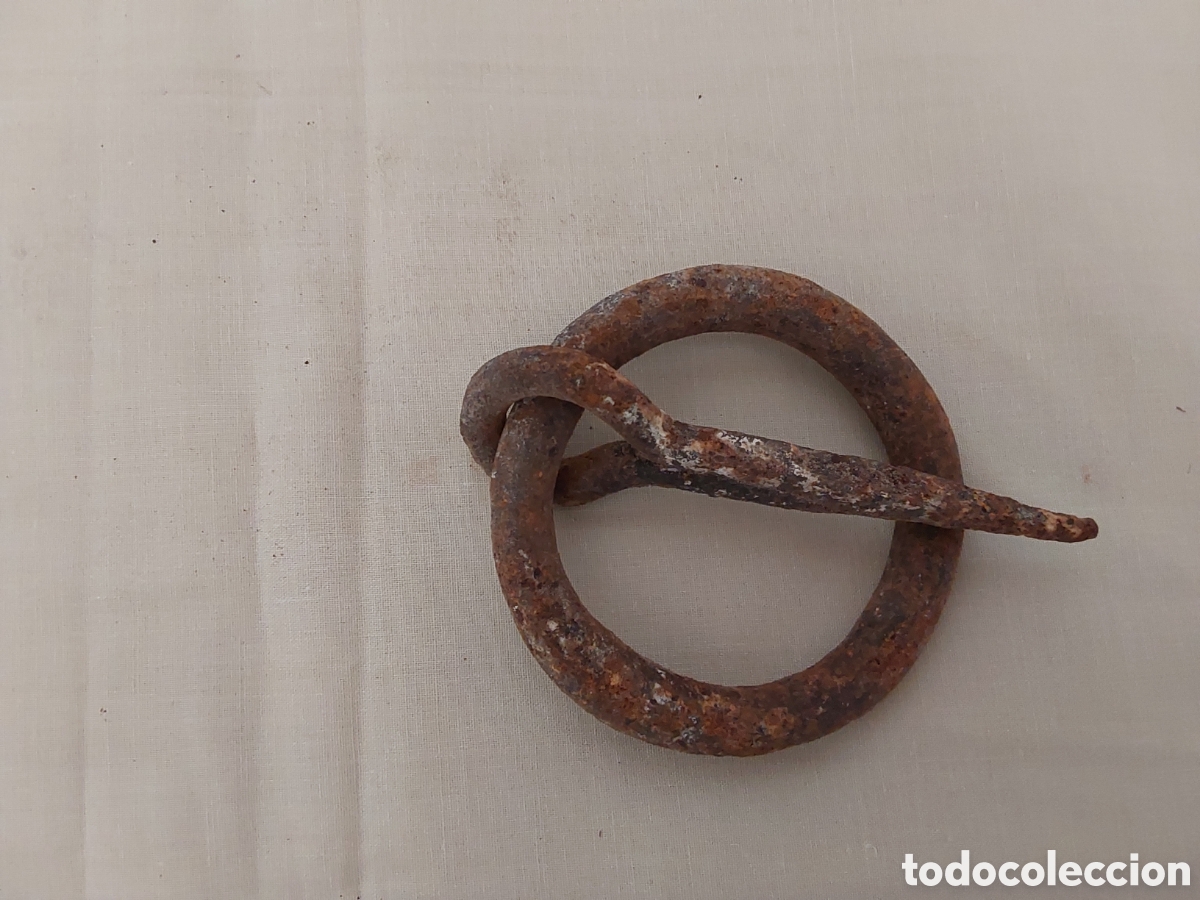 Antig&uuml;edades: Argolla forja S XVIII - Foto 2