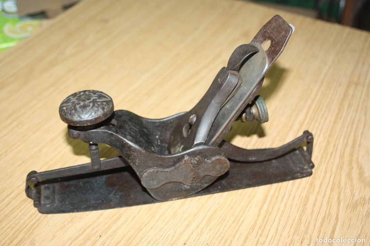 Antig&uuml;edades: Antiguo cepillo para curvas. - Foto 1