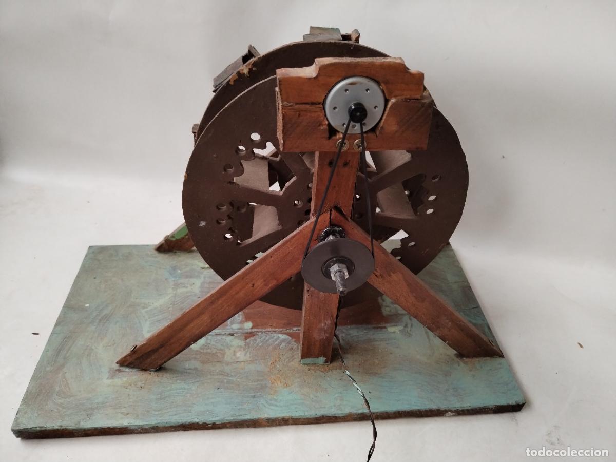 Antig&uuml;edades: noria artesanal casera de madera con motor - Foto 8