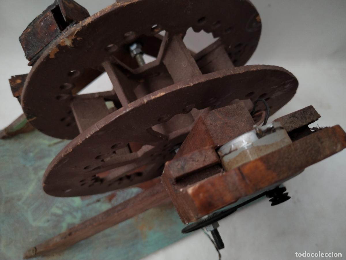 Antig&uuml;edades: noria artesanal casera de madera con motor - Foto 9