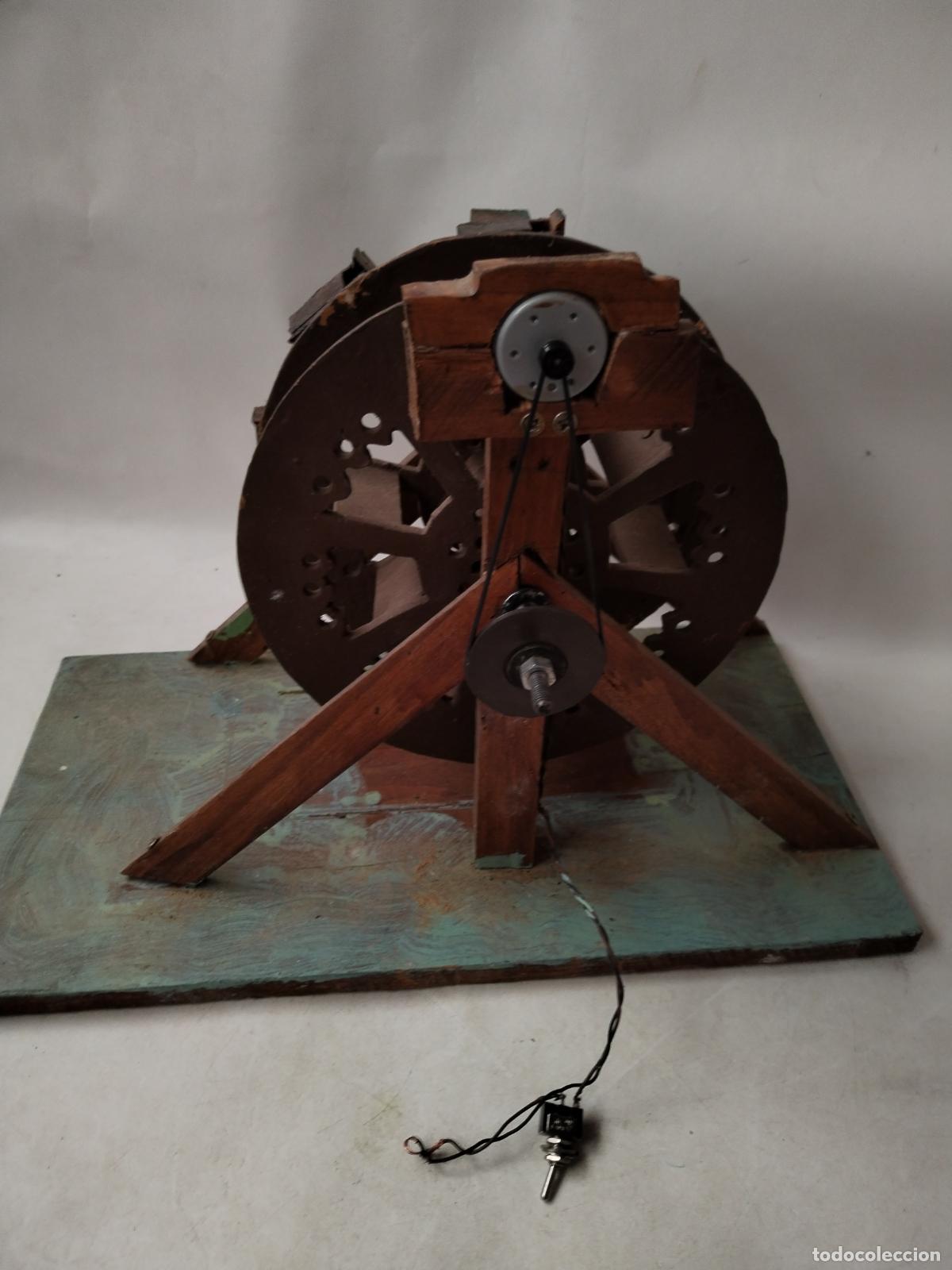 Antig&uuml;edades: noria artesanal casera de madera con motor - Foto 13