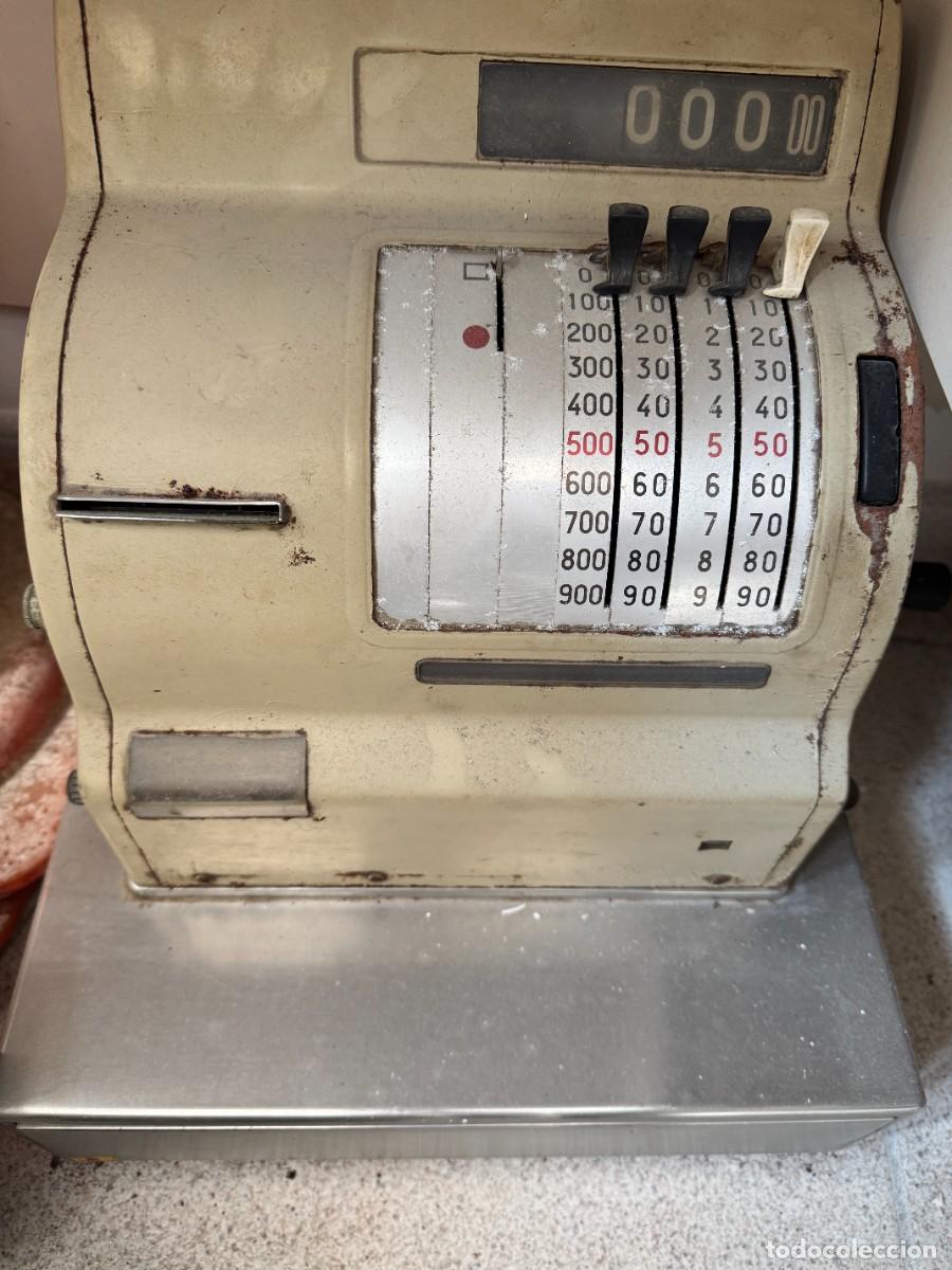 Antig&uuml;edades: M&aacute;quina registradora antigua - Foto 1