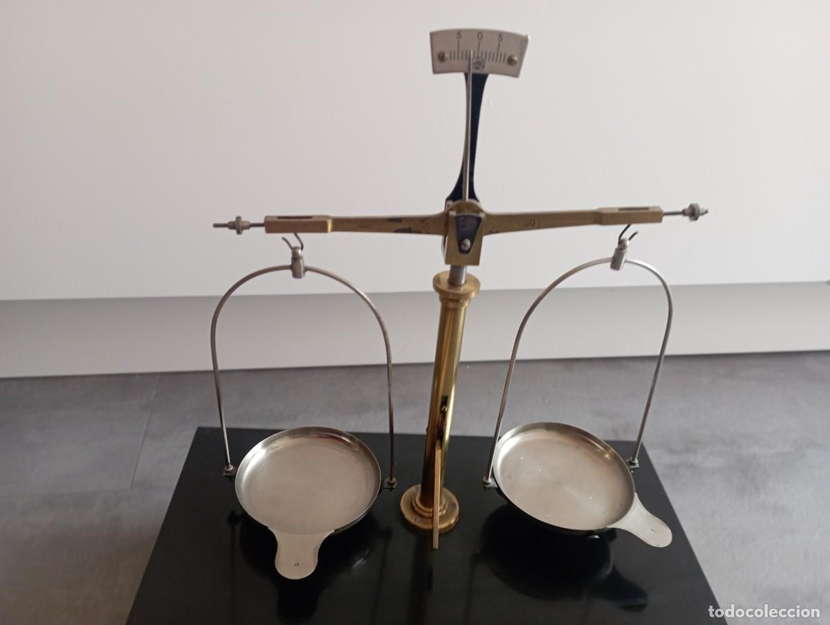 Antig&uuml;edades: Bascula de precision antigua - Foto 2