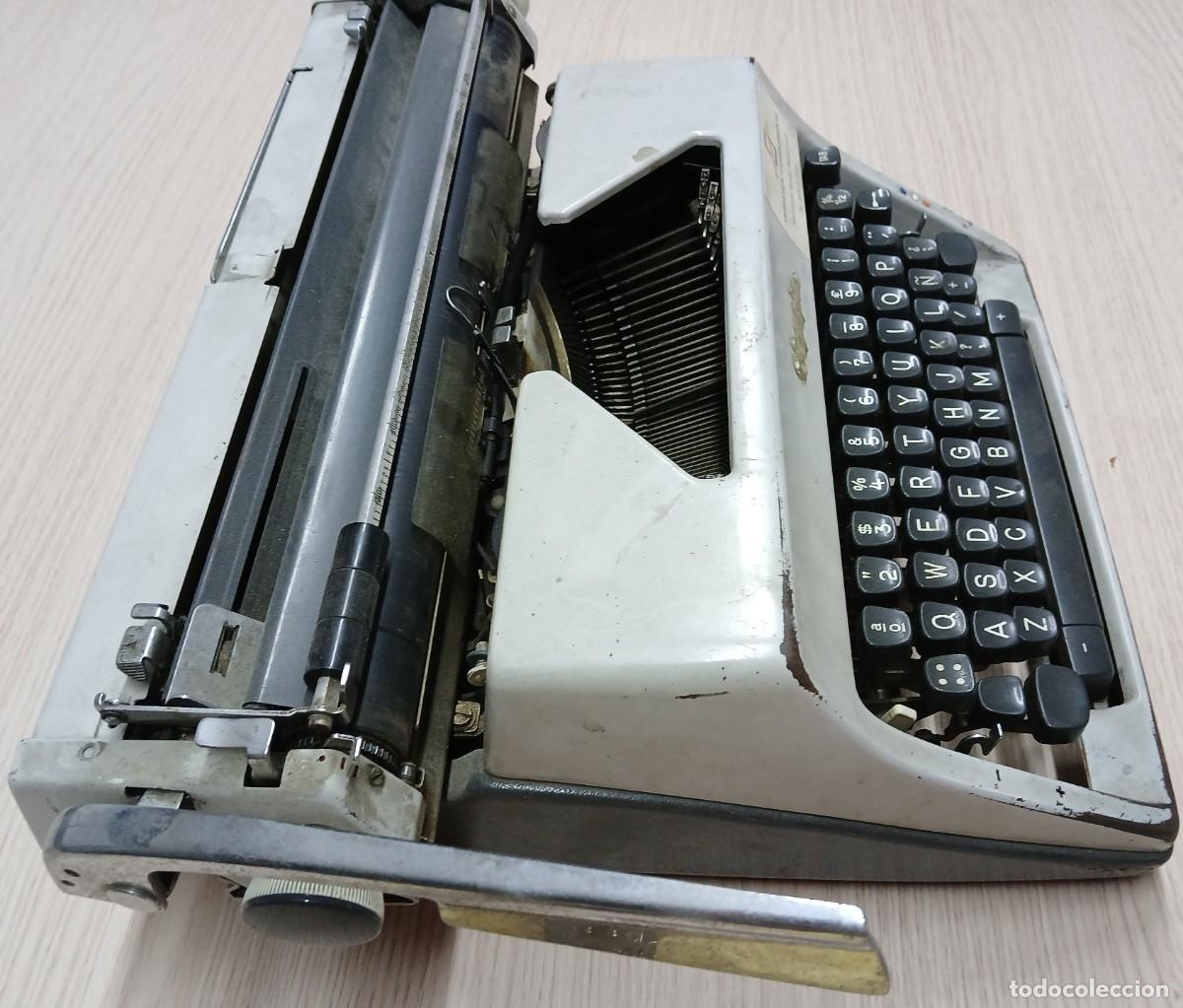 Antig&uuml;edades: Maquina escribir Olympia - Foto 3
