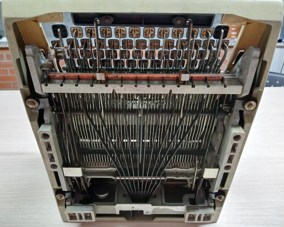 Antig&uuml;edades: Maquina escribir Optima - Foto 4