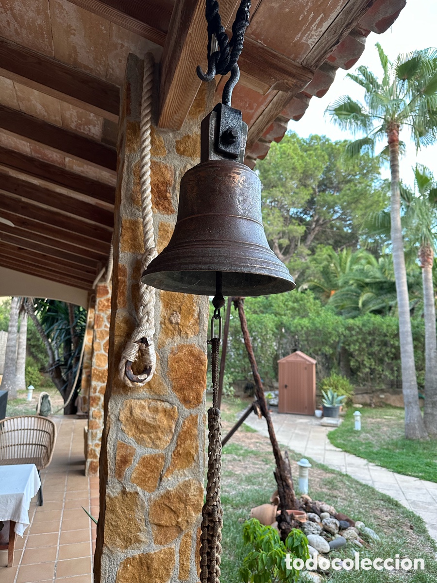 Antig&uuml;edades: Gran campana bronce antigua . - Foto 1