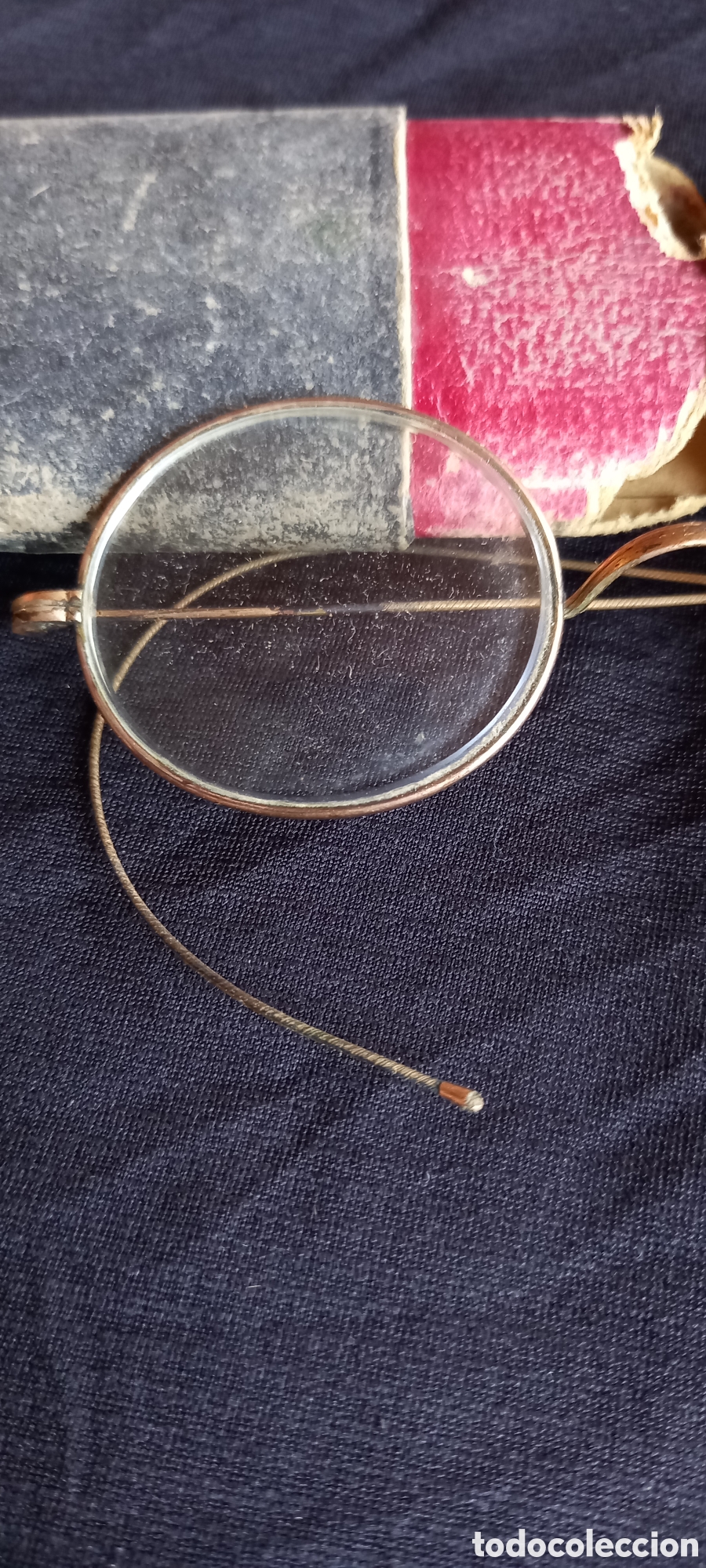 Antig&uuml;edades: ANTIGUAS GAFAS EN SU FUNDA - Foto 2