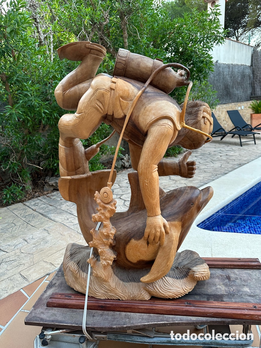 Antig&uuml;edades: Talla de madera maciza buceador y delfin . - Foto 4