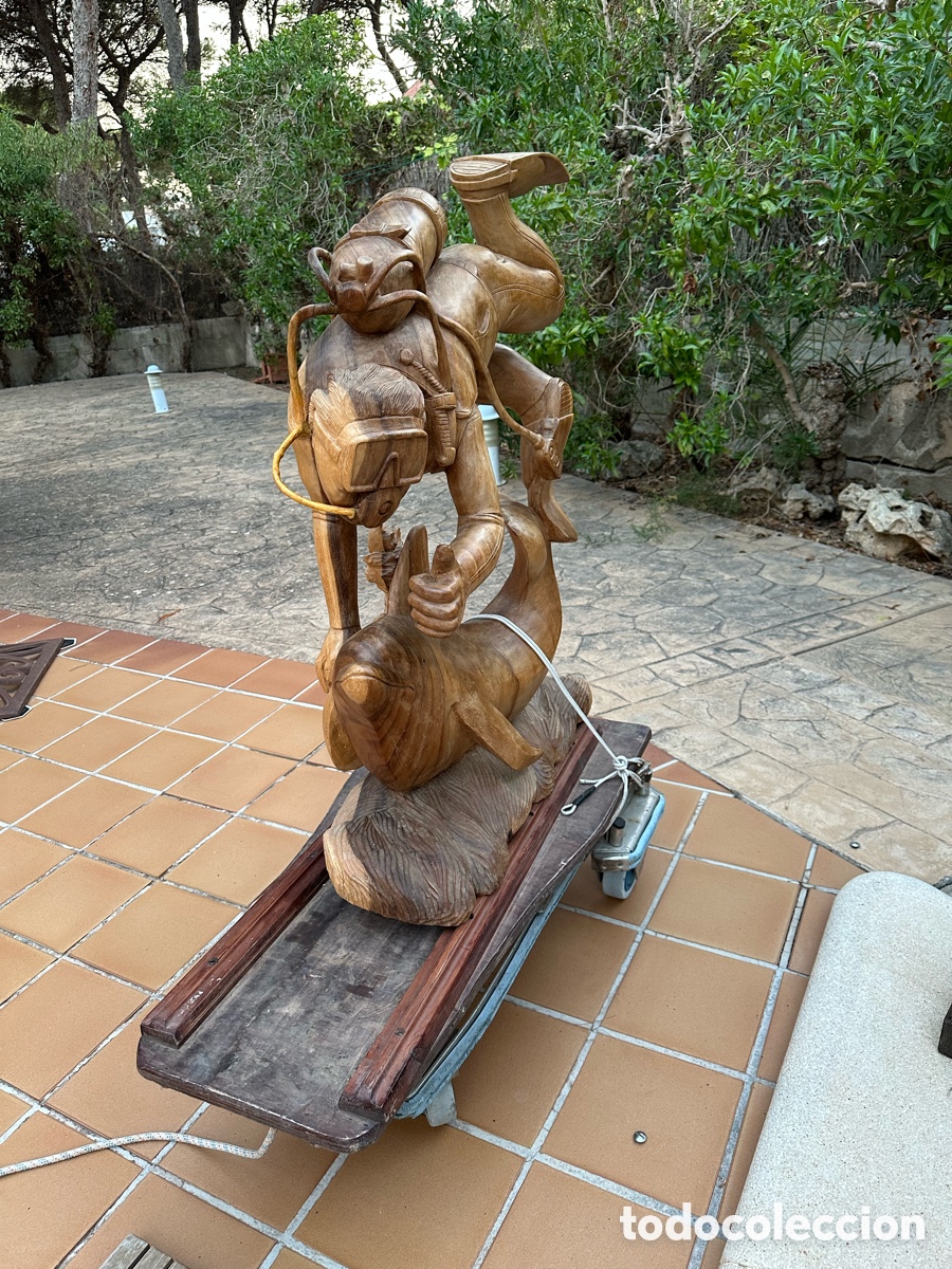 Antig&uuml;edades: Talla de madera maciza buceador y delfin . - Foto 8