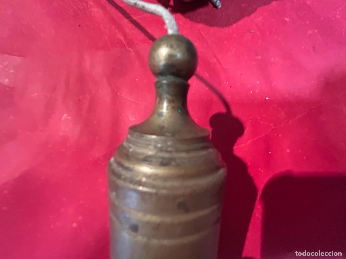 Antig&uuml;edades: Plomada pendulo de bronce, herramienta alba&ntilde;il - Foto 4