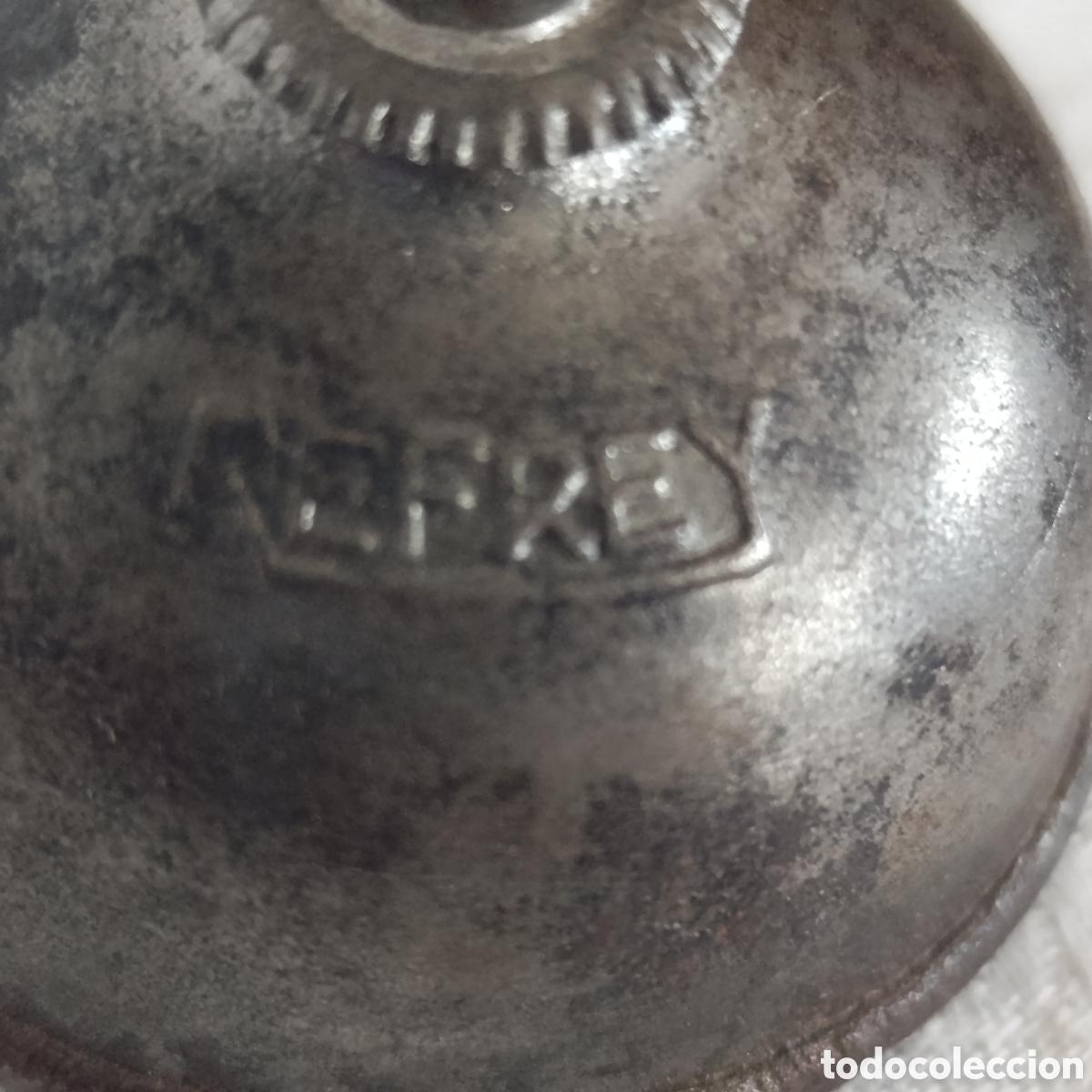 Antig&uuml;edades: ANTIGUA aceitera maquina de coser Refrey - Foto 2