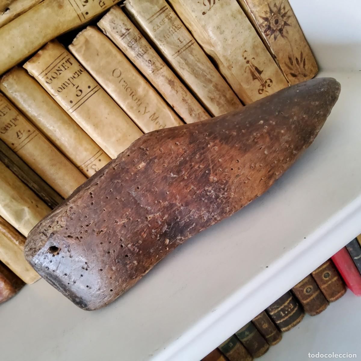 Antig&uuml;edades: ANTIGUA HORMA DE ZAPATO, DE MADERA - Foto 1