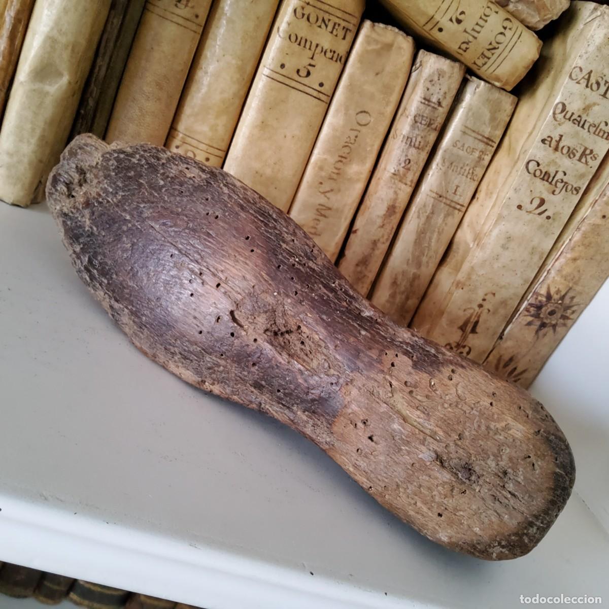 Antig&uuml;edades: ANTIGUA HORMA DE ZAPATO, DE MADERA - Foto 9