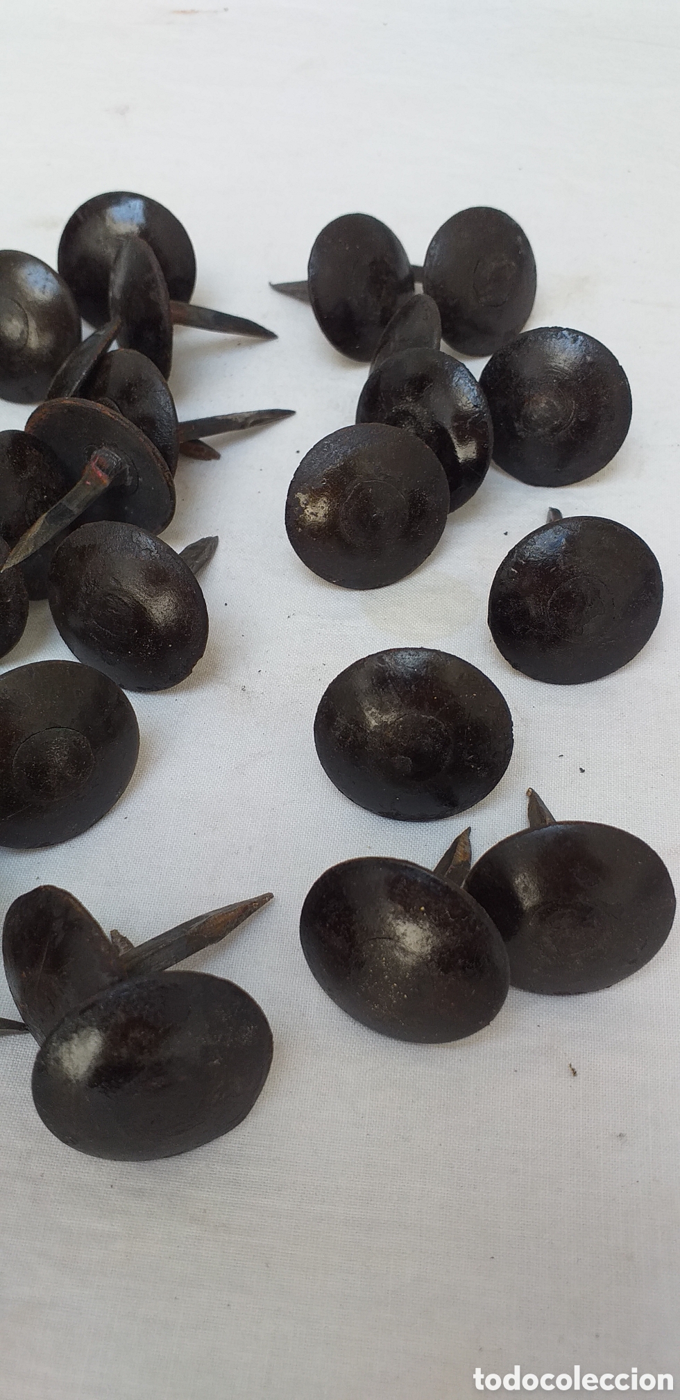 Antig&uuml;edades: Tachuelas de cabeza redonda 28 cm - Foto 3