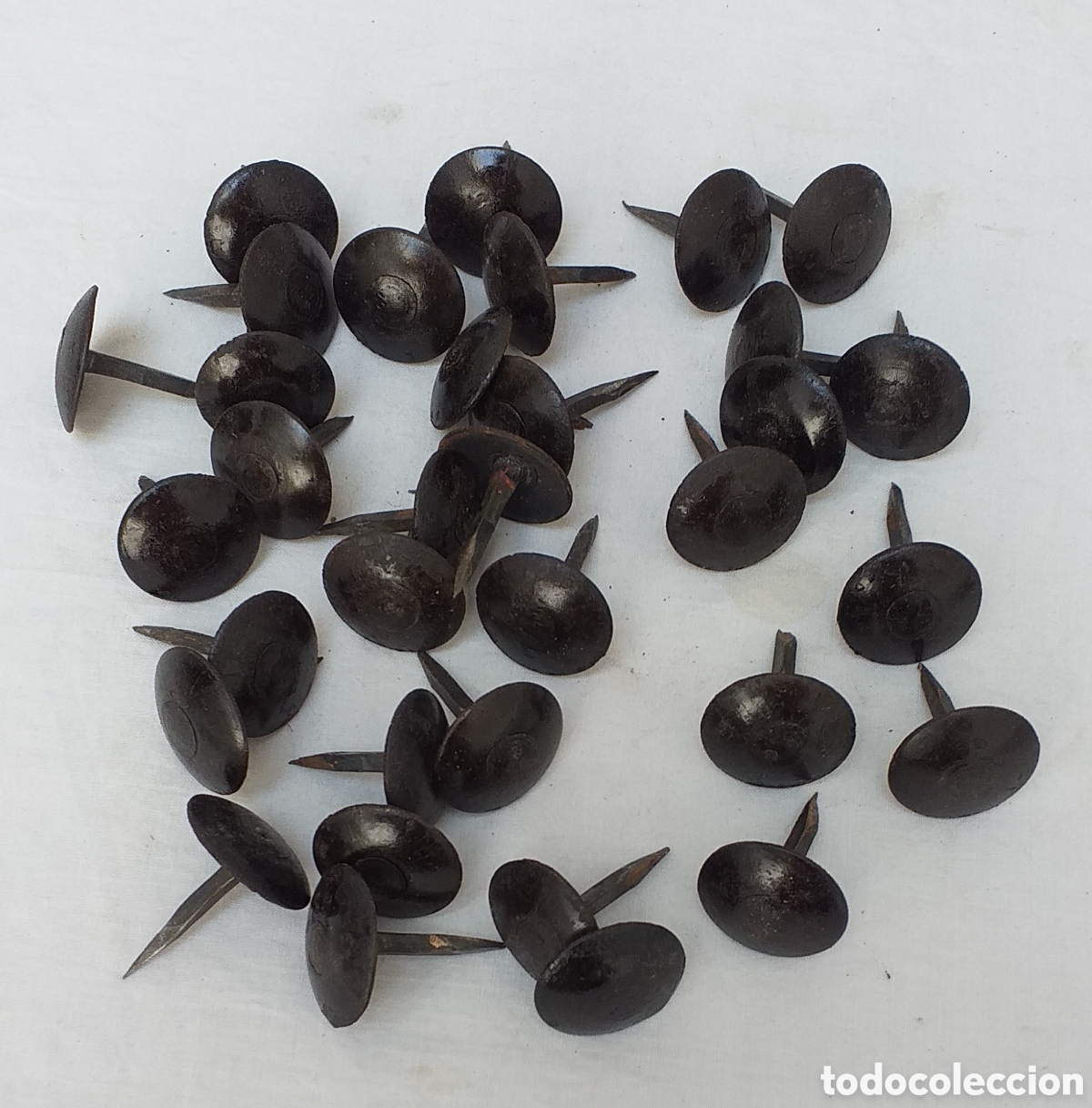 Antig&uuml;edades: Tachuelas de cabeza redonda 28 cm - Foto 1