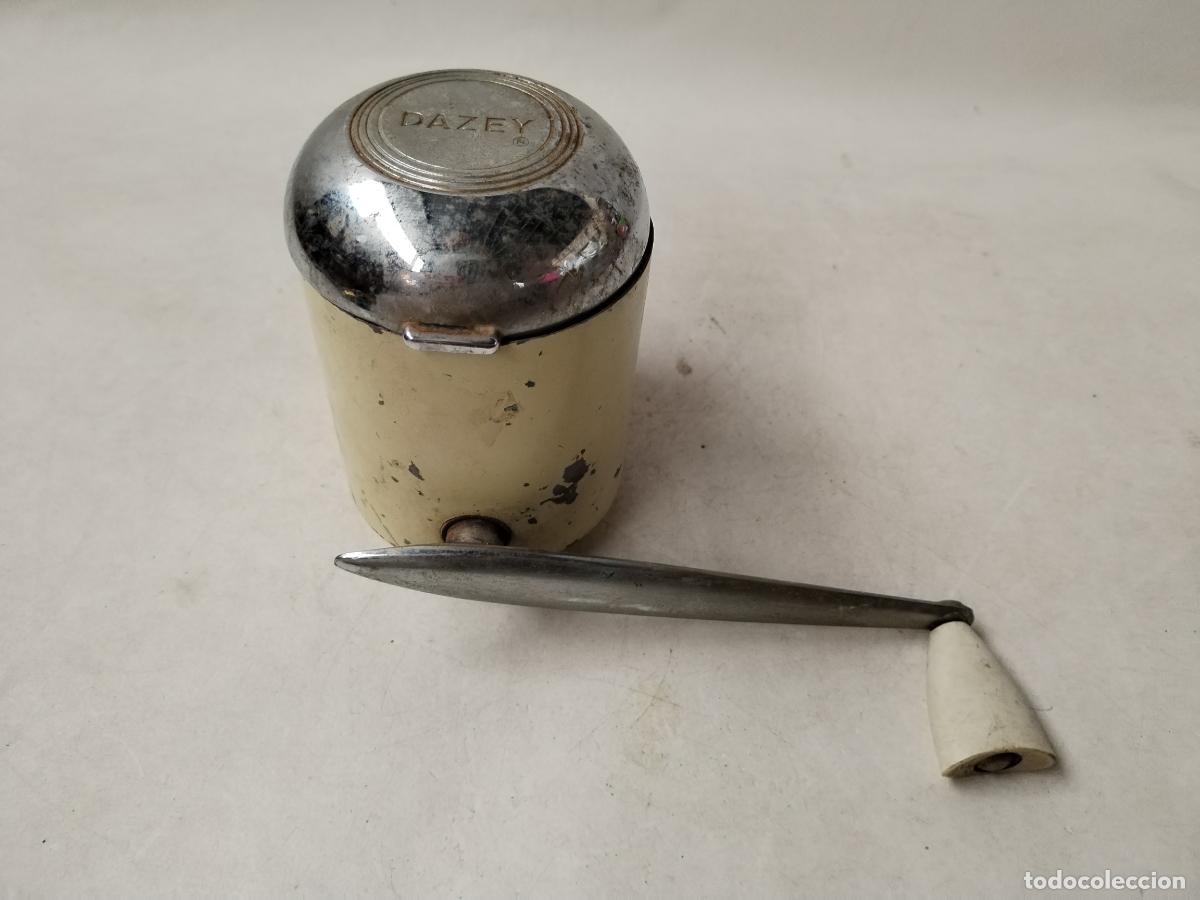 Antig&uuml;edades: molinillo Picadora retro de Dazey - c166 - Foto 1