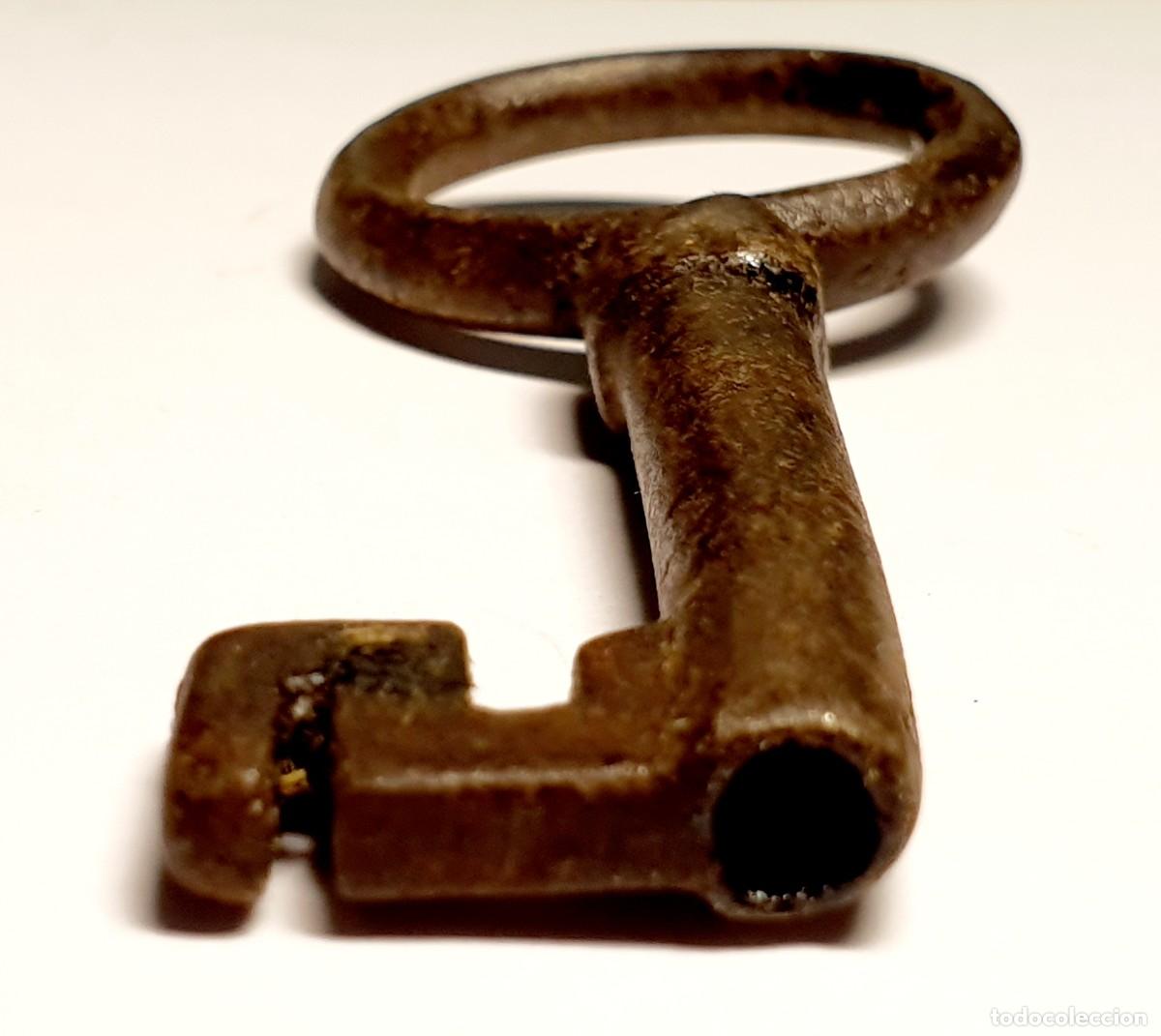 Antig&uuml;edades: LLAVE ANTIGUA DE HIERRO - Foto 2