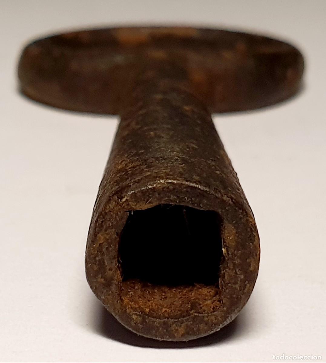 Antig&uuml;edades: LLAVE PARA RELOJ DE PARED - Foto 2