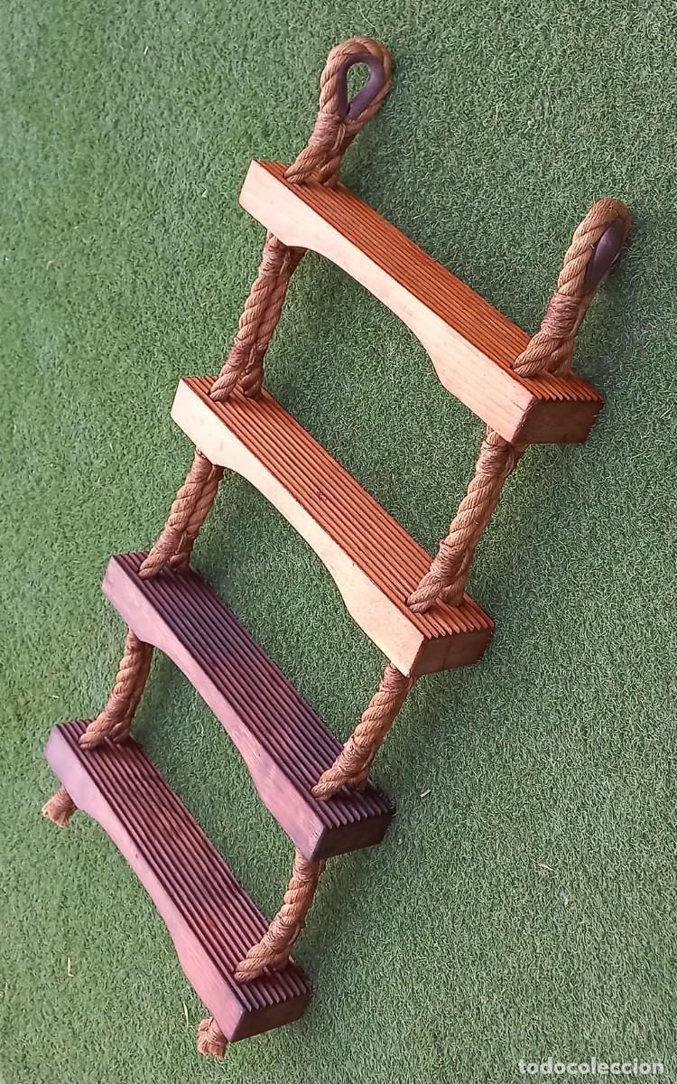 Antig&uuml;edades: ESCALERA DE PRACTICO , GATO , BARCO DE 4 PIES - Foto 1