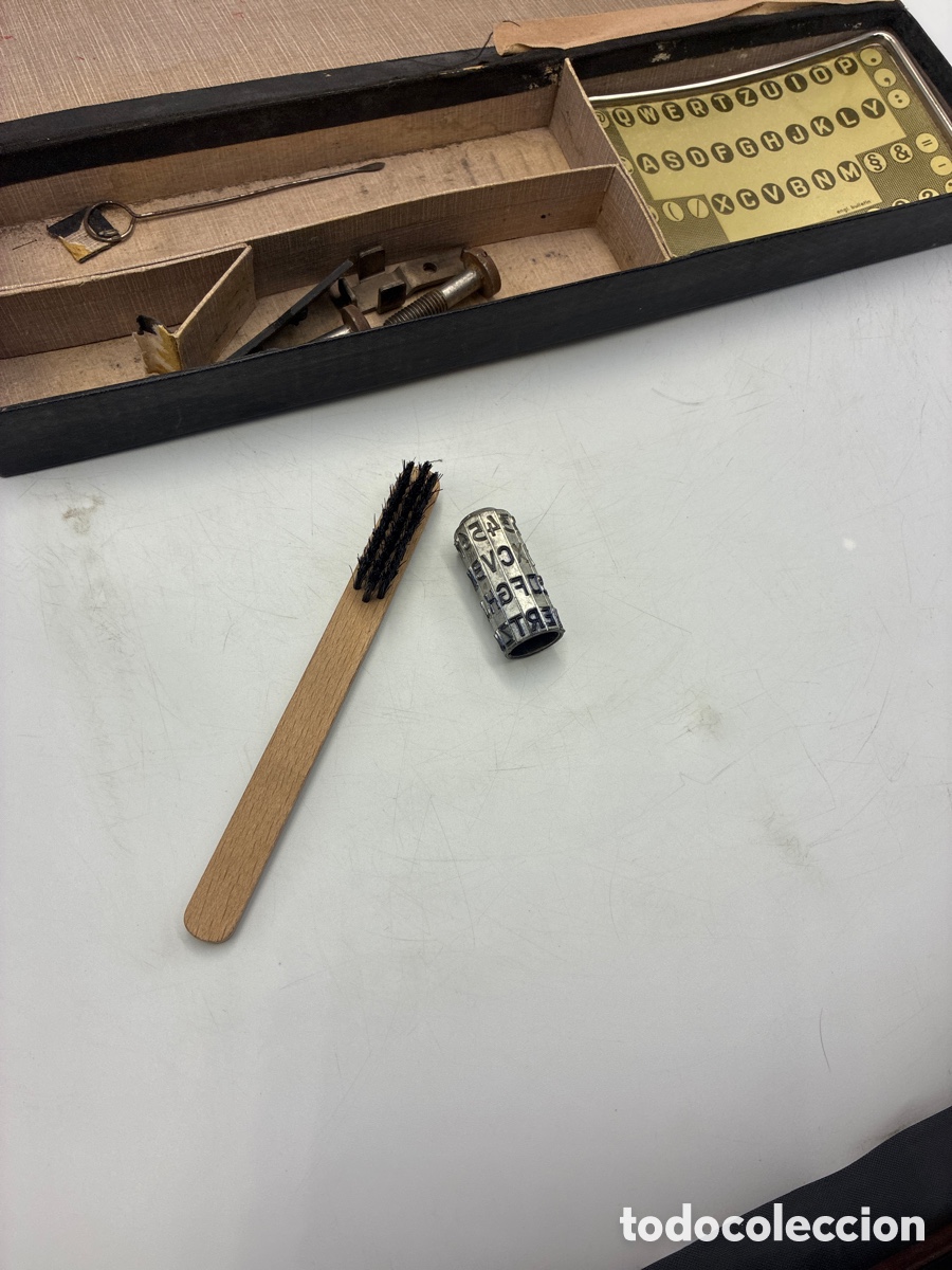 Antig&uuml;edades: Caja con teclado y cilindro Mignon. - Foto 6