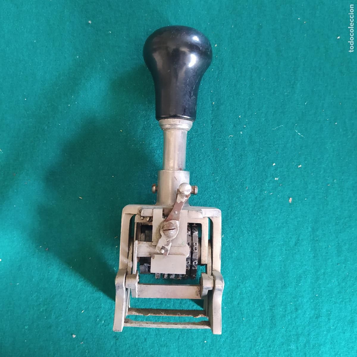 Antig&uuml;edades: Numerador manual de casco - Foto 1