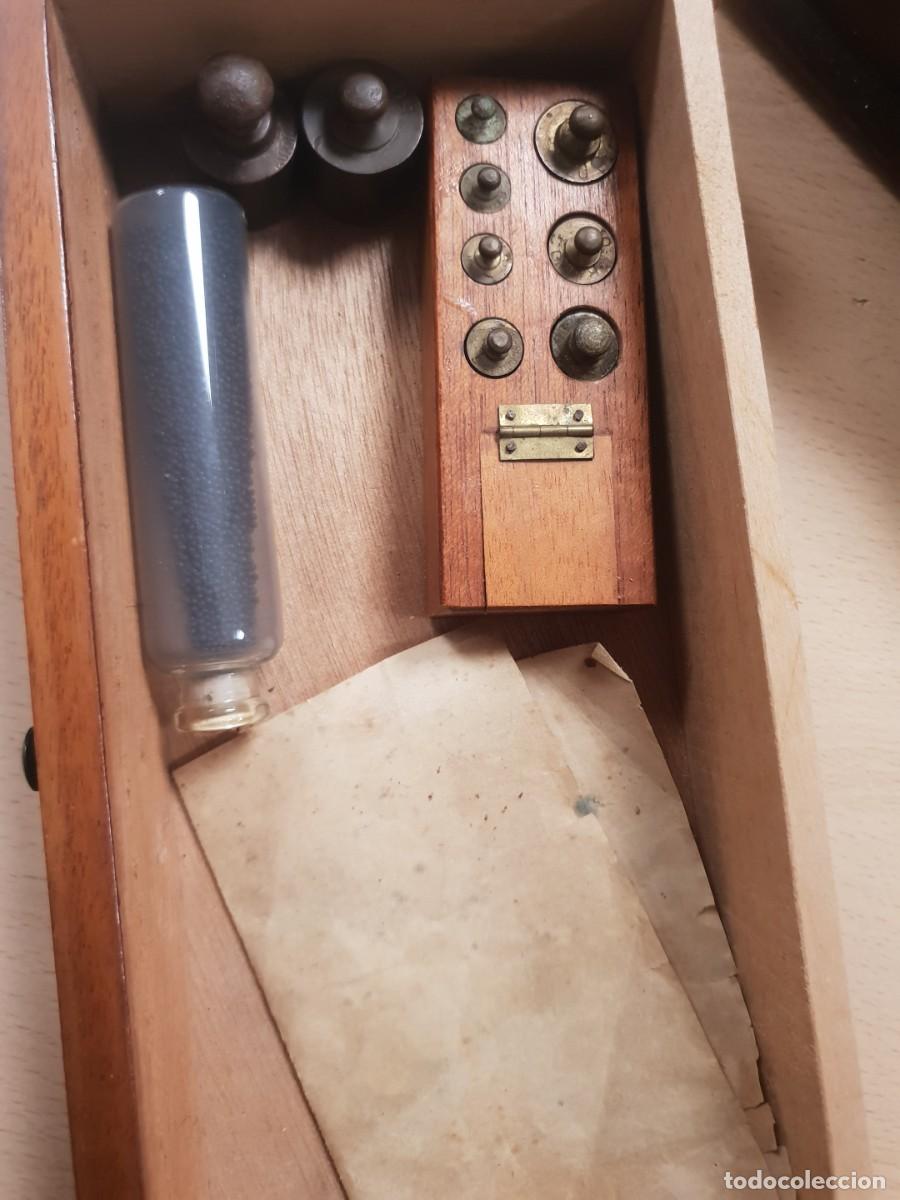 Antig&uuml;edades: Balanza farmacia completa - Foto 5