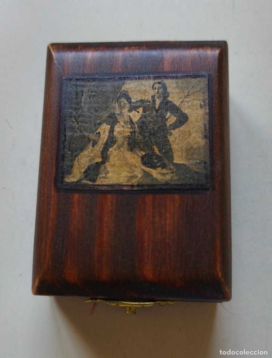 Antig&uuml;edades: Antigua br&uacute;jula con reloj de sol - Foto 1