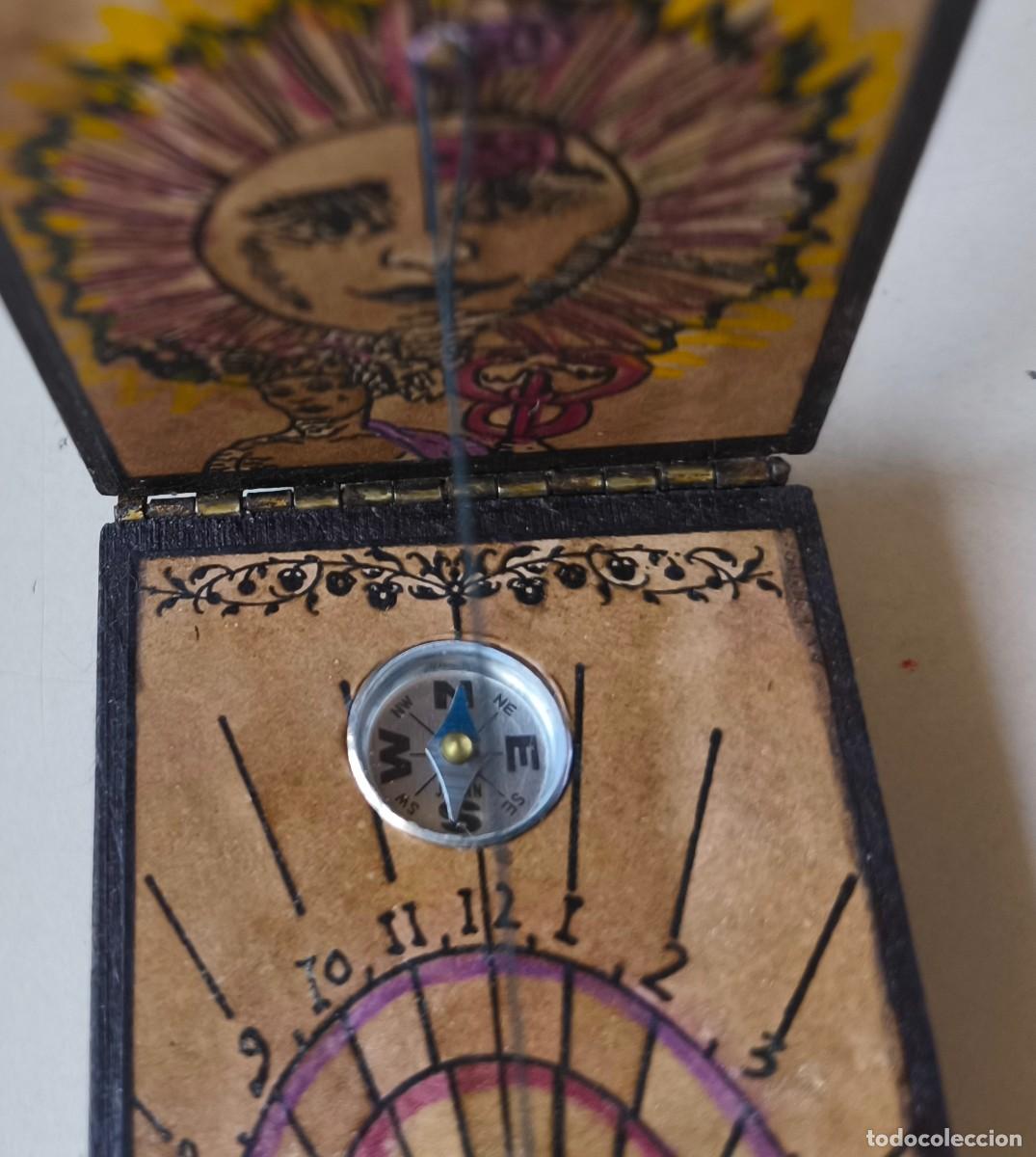 Antig&uuml;edades: Antigua br&uacute;jula con reloj de sol - Foto 5